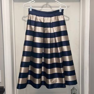 White House Black Market Blue and Champaign Taffeta Skirt